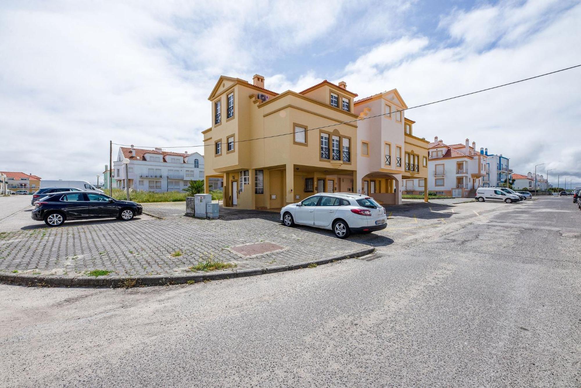 Апартаменти Baleal Pointsurprise House Екстер'єр фото